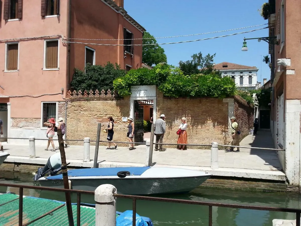 Appartamento Accademia San Vio Venice